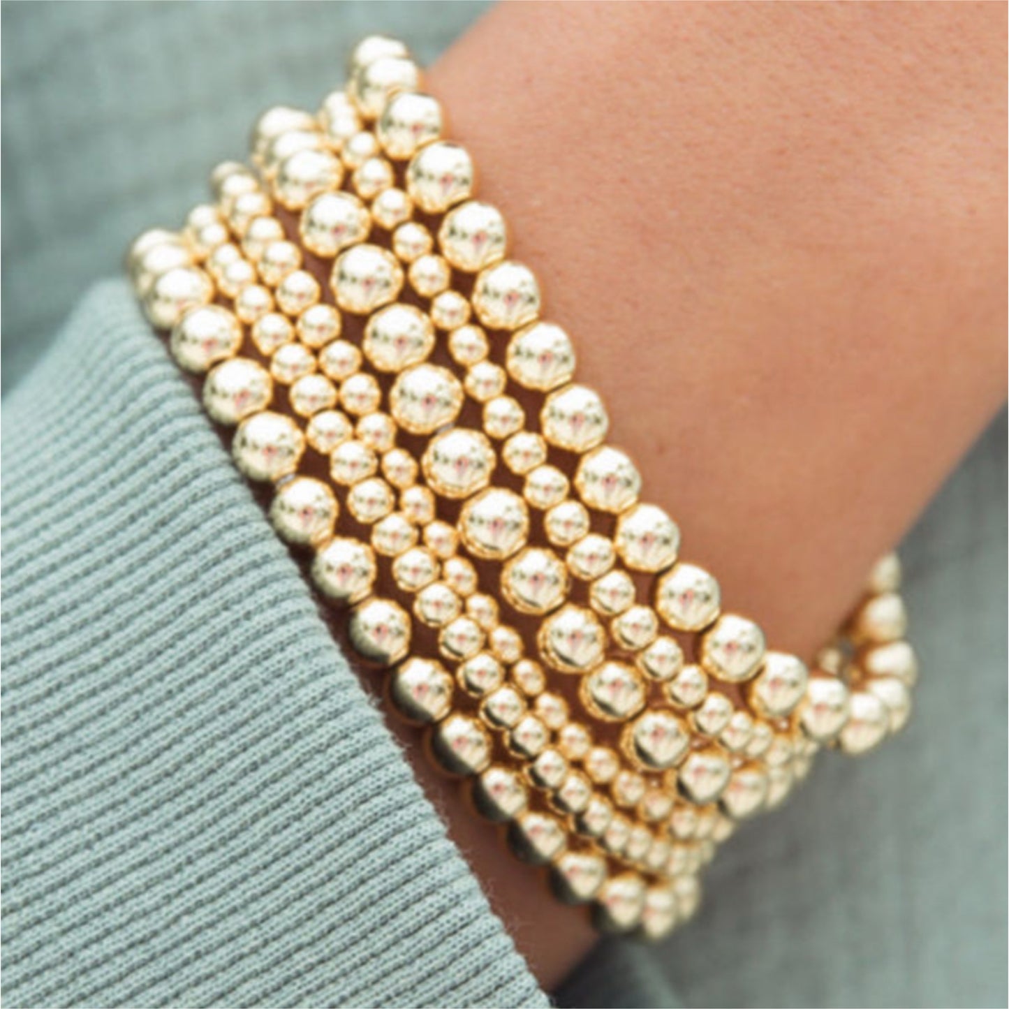 Golden Cutie 7-Piece Bracelet Set